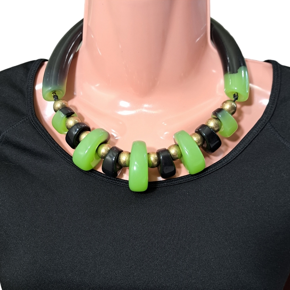 Women's Tribal Resin Lime Green & Black Choker Chunky Necklace 8.5‎ Inches